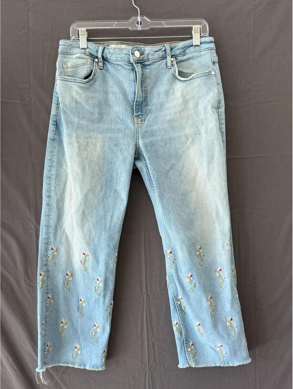 Micro and the Letterpress Women’s Jeans  Size 30 Light Wash Embroidered Floral
